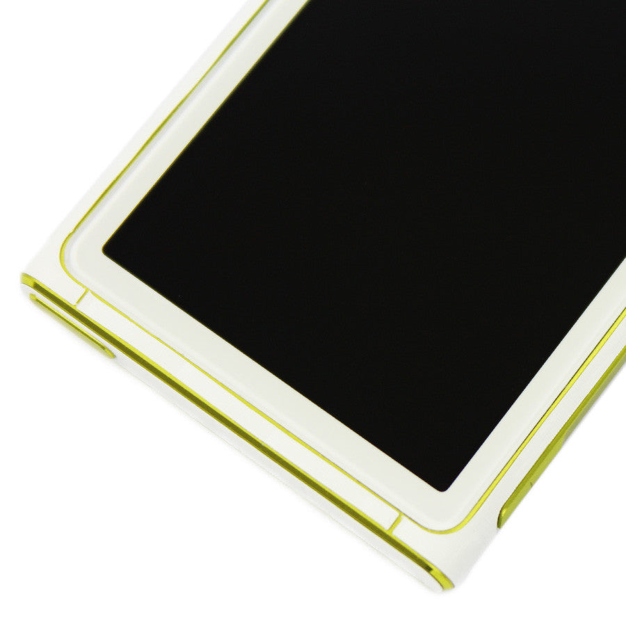 Apple iPod Nano 7G 7th GenerationApple iPod Nano 7G 7th Generation + White Carbon Fiber Skin Protector