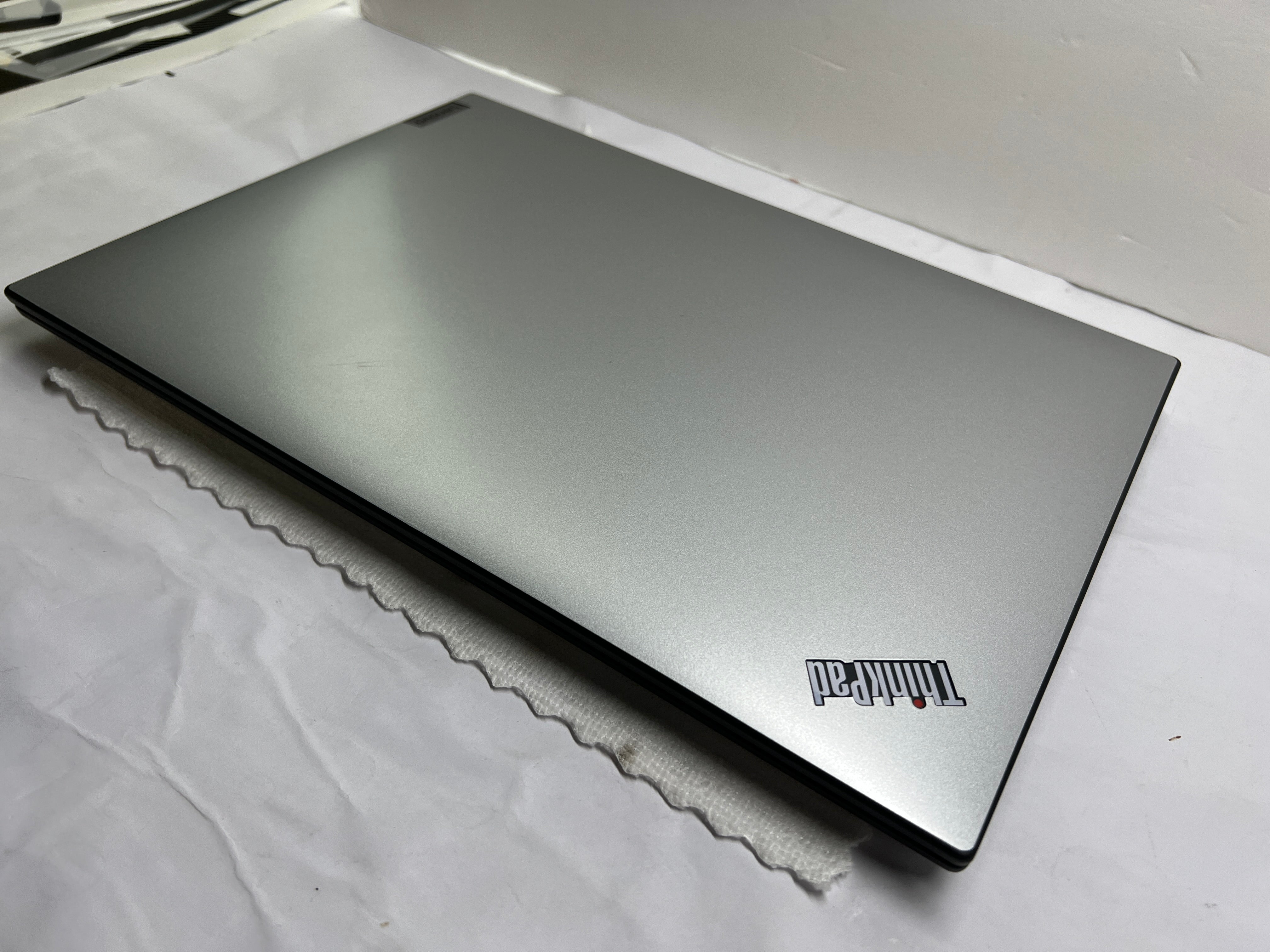 Armorsuit MilitaryShield Vinyl Skin Wrap Film for Lenovo ThinkPad P16s G1 / G2 & T16 G1 / G2